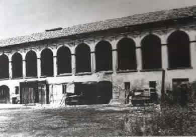 Stalle della Cascina Giajone prima del restauro
