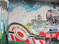 Mosaico treno alla stazione